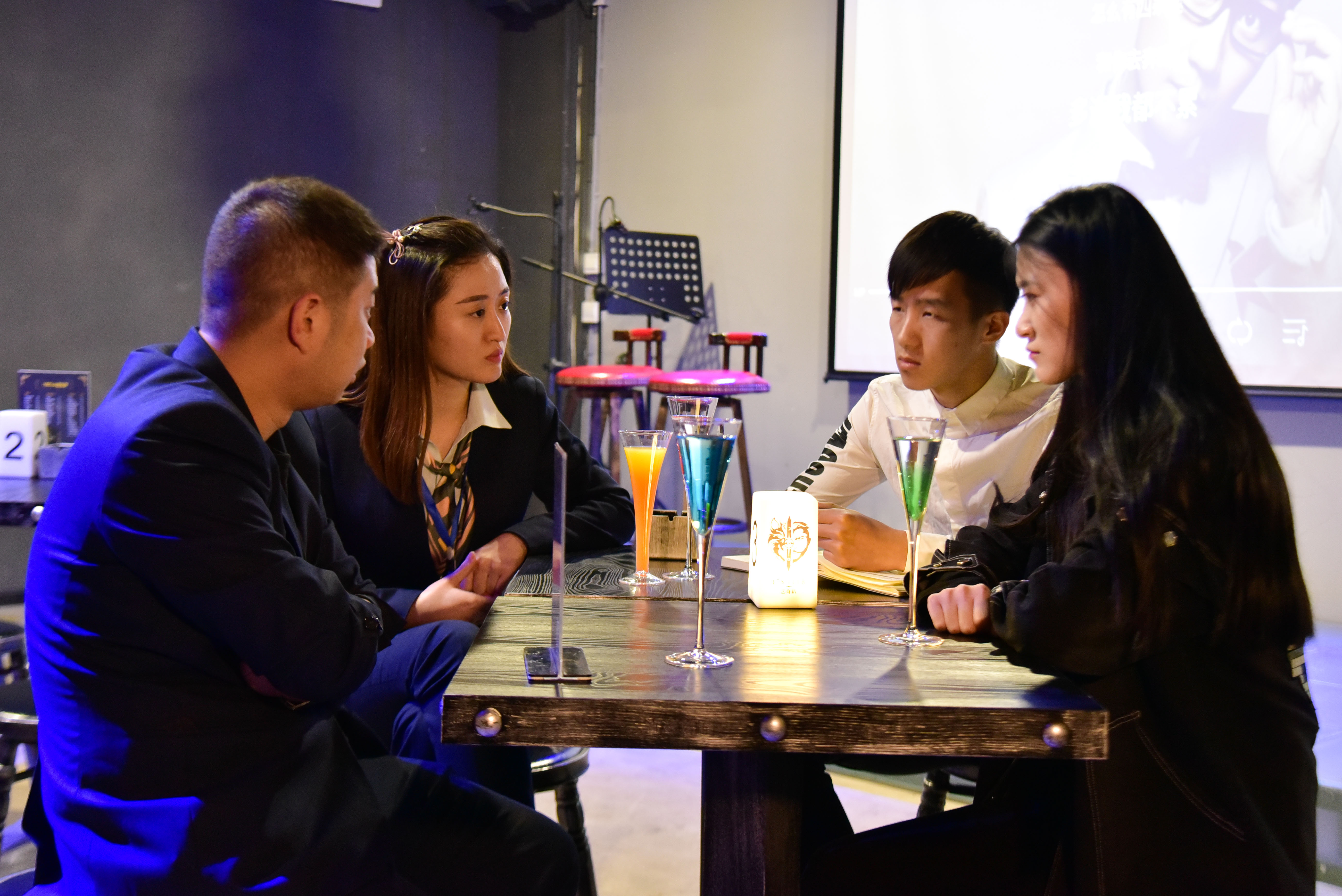沈阳西点学校欧米奇创业学员楚钧博:喝烈的酒,开潮的店