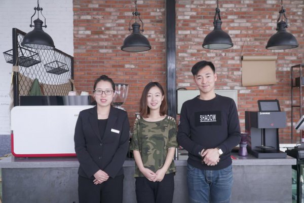 <b>走进文艺咖啡师张馨心的世界——本味·忆城咖啡店</b>